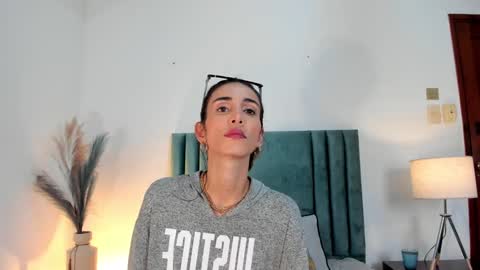 Nina online show from 02-07-25, 05:51