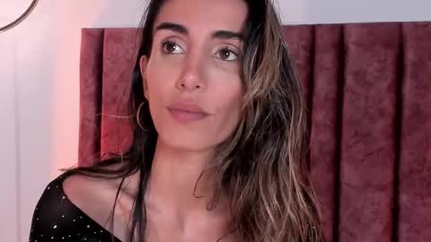 Nina online show from 03-10-25, 08:45