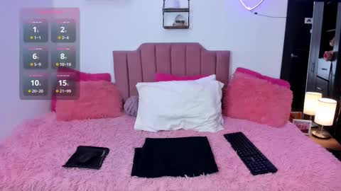 Snapshot of ninacurves chatting on 02-07-26, 08:34 Nina online show from 02-07-26, 08:34