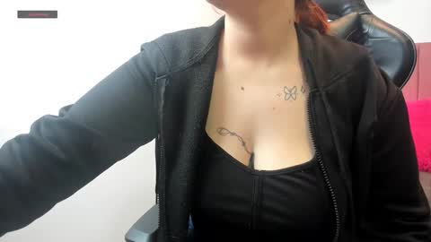 Snapshot of ninacurves chatting on 03-04-26, 06:25 Nina online show from 03-04-26, 06:25