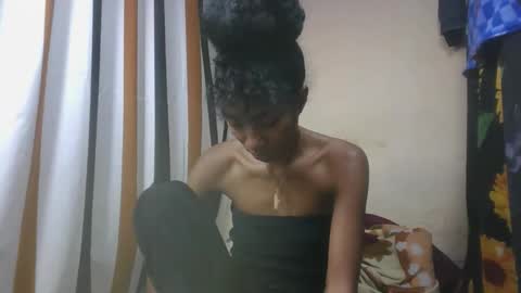 ninaeaa online show from 12-15-25, 05:34