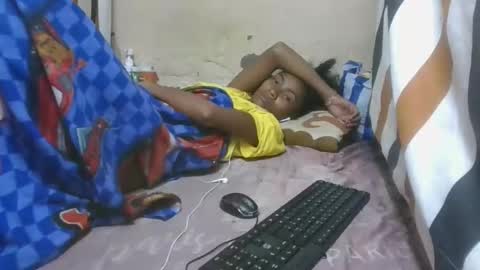 ninaeaa online show from 12-21-25, 08:38