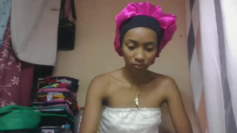 ninaeaa online show from 04-26-26, 07:28