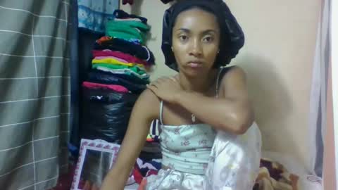 ninaeaa online show from 05-22-26, 11:49