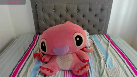 Valentina online show from 04-29-26, 04:00