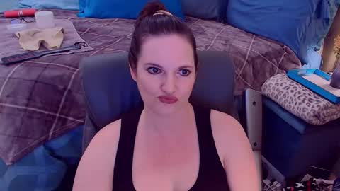 Snapshot of ninajaymes chatting on 10-13-25, 10:32 Nina Jaymes online show from 10-13-25, 10:32