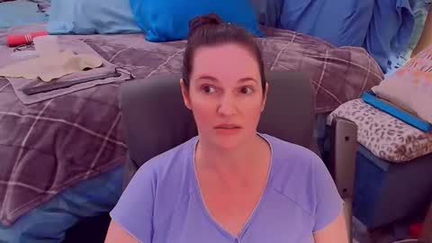 Snapshot of ninajaymes chatting on 10-25-25, 12:40 Nina Jaymes online show from 10-25-25, 12:40