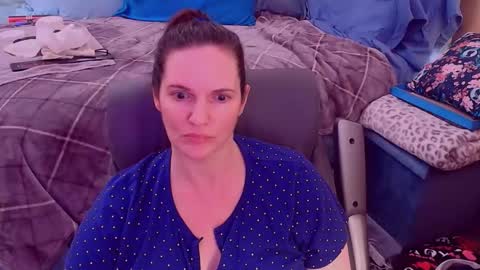 Snapshot of ninajaymes chatting on 12-17-25, 01:00 Nina Jaymes online show from 12-17-25, 01:00