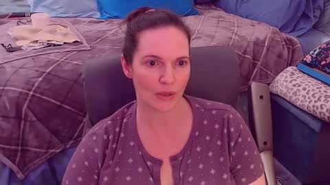 Snapshot of ninajaymes chatting on 12-21-25, 12:18 Nina Jaymes online show from 12-21-25, 12:18