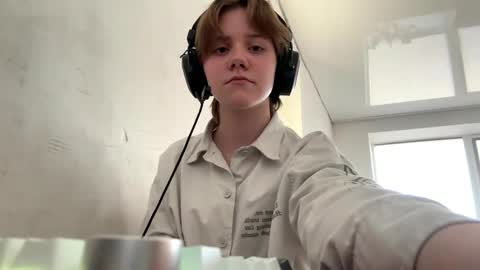 Snapshot of ninalangenbach chatting on 03-28-26, 11:43 Telli online show from 03-28-26, 11:43