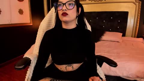 Snapshot of ninalustt chatting on 03-10-26, 08:03 Nina online show from 03-10-26, 08:03