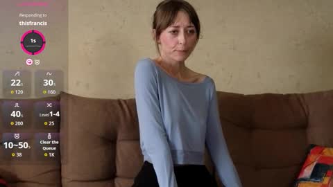 NinaNovalicious online show from 10-28-25, 08:29