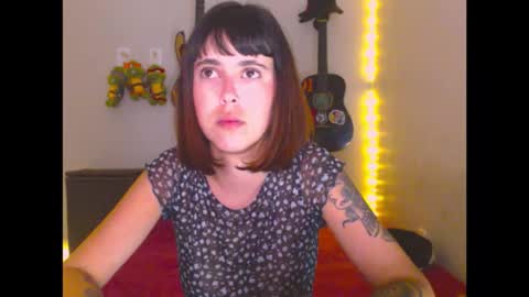 ninapellegrini17 online show from 10-21-25, 11:38