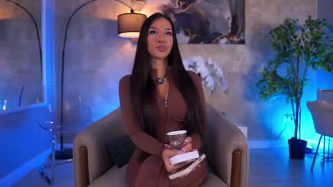 Snapshot of ninasolenne chatting on 05-18-26, 08:53 Ninna online show from 05-18-26, 08:53