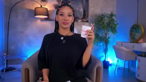 Snapshot of ninasolenne chatting on 06-05-26, 09:15 Ninna online show from 06-05-26, 09:15