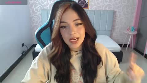 Ninfa  online show from 12-21-24, 11:22