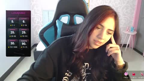 Ninfa  online show from 12-23-24, 03:01