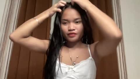 Snapshot of nini_luvskorn chatting on 06-03-26, 10:51 nini_luvskorn online show from 06-03-26, 10:51