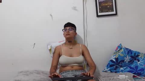 nini_smith online show from 04-20-26, 03:26