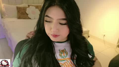 Nina online show from 04-16-26, 12:39