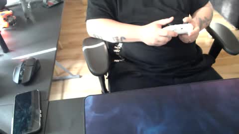 Snapshot of ninocut6 chatting on 03-09-26, 09:02 ninocut6 online show from 03-09-26, 09:02