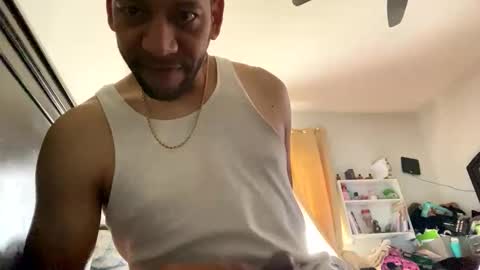 Snapshot of ninolindo919 chatting on 09-24-25, 03:15 ninolindo919 online show from 09-24-25, 03:15