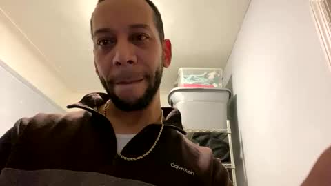 Snapshot of ninolindo919 chatting on 11-15-25, 12:19 ninolindo919 online show from 11-15-25, 12:19