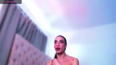 Ninon Beart online show from 07-08-26, 08:35