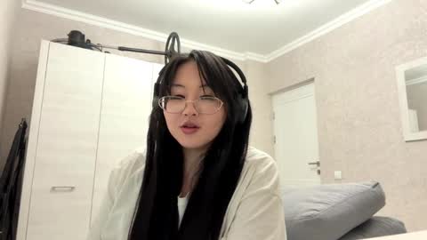 Snapshot of niranirachan chatting on 03-31-26, 09:48 Nira online show from 03-31-26, 09:48