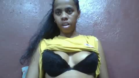 Snapshot of nirinahfy chatting on 02-22-25, 06:30 nirinahfy online show from 02-22-25, 06:30