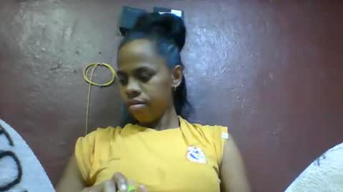 Snapshot of nirinahfy chatting on 10-12-25, 03:27 nirinahfy online show from 10-12-25, 03:27