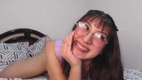 Snapshot of nirit3183 chatting on 01-14-25, 03:43 Daph J online show from 01-14-25, 03:43