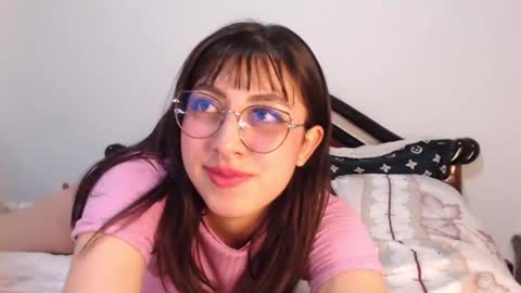 Snapshot of nirit3183 chatting on 02-28-25, 08:20 Daph J online show from 02-28-25, 08:20