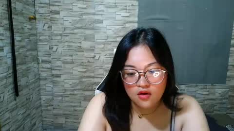 Snapshot of nitchiefucker chatting on 09-13-25, 02:17 Nadz online show from 09-13-25, 02:17