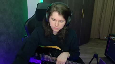 Snapshot of nitroshade chatting on 01-25-25, 02:15 nitroshade online show from 01-25-25, 02:15