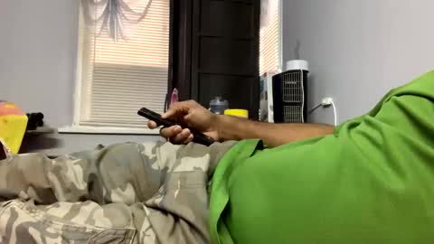 Snapshot of nits1988 chatting on 10-24-25, 09:00 nitz online show from 10-24-25, 09:00