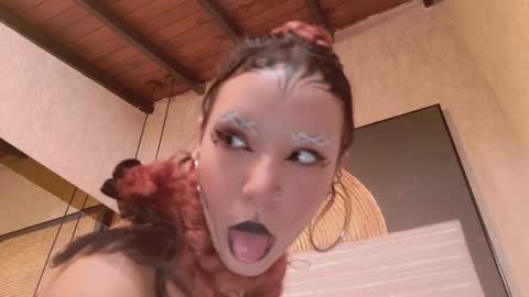 Nixx  online show from 04-10-26, 11:48