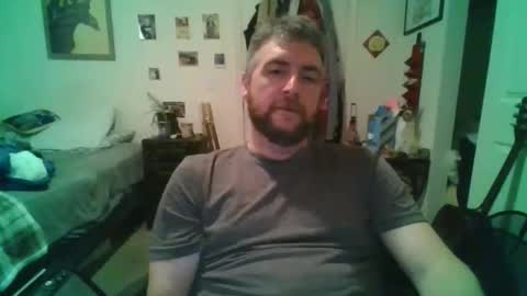 Snapshot of njoefats420 chatting on 06-07-26, 04:49 njoefats420 online show from 06-07-26, 04:49