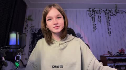 Snapshot of nloraaa chatting on 12-12-24, 01:21 Tears Lora online show from 12-12-24, 01:21