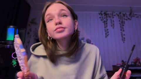 Snapshot of nloraaa chatting on 12-13-24, 01:15 Tears Lora online show from 12-13-24, 01:15