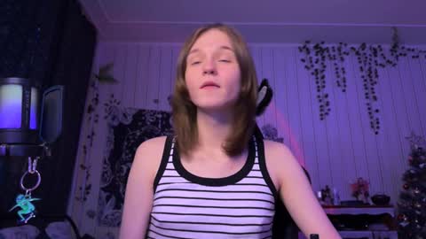 Snapshot of nloraaa chatting on 12-26-24, 11:10 Tears Lora online show from 12-26-24, 11:10