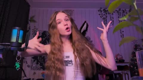 Snapshot of nloraaa chatting on 01-16-25, 01:06 Tears Lora online show from 01-16-25, 01:06