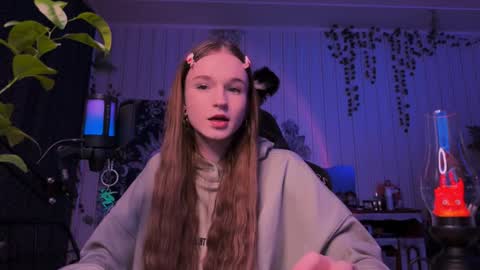 Snapshot of nloraaa chatting on 01-25-25, 08:53 Tears Lora online show from 01-25-25, 08:53