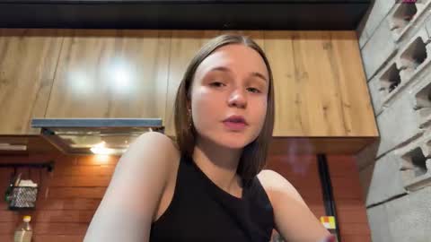 Snapshot of nloraaa chatting on 11-21-25, 01:54 Tears Lora online show from 11-21-25, 01:54