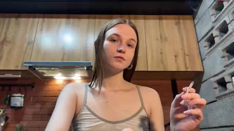 Snapshot of nloraaa chatting on 12-14-25, 12:43 Tears Lora online show from 12-14-25, 12:43