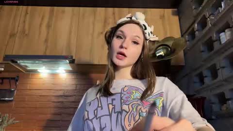 Snapshot of nloraaa chatting on 02-08-26, 02:59 Tears Lora online show from 02-08-26, 02:59