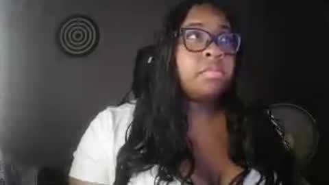 Snapshot of nmorathegoddess chatting on 08-02-26, 01:48 NMora the Goddess online show from 08-02-26, 01:48
