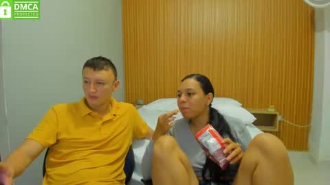 Snapshot of no_limites_pvt chatting on 09-20-25, 02:34 Emma - Mike online show from 09-20-25, 02:34