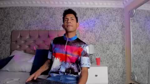 Noah online show from 04-27-26, 03:37