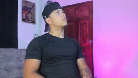 noah_223 online show from 04-23-26, 06:03